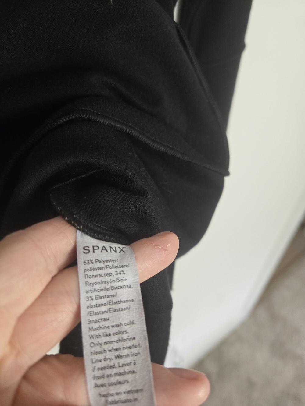 SPANX Black Tunic Top Athleasure Boxy Normcore Minimalist Size Small - Picture 3 of 7